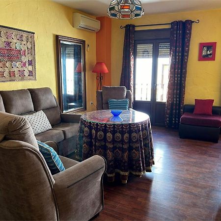 La Huella Del Cuero Apartment Siles Luaran gambar