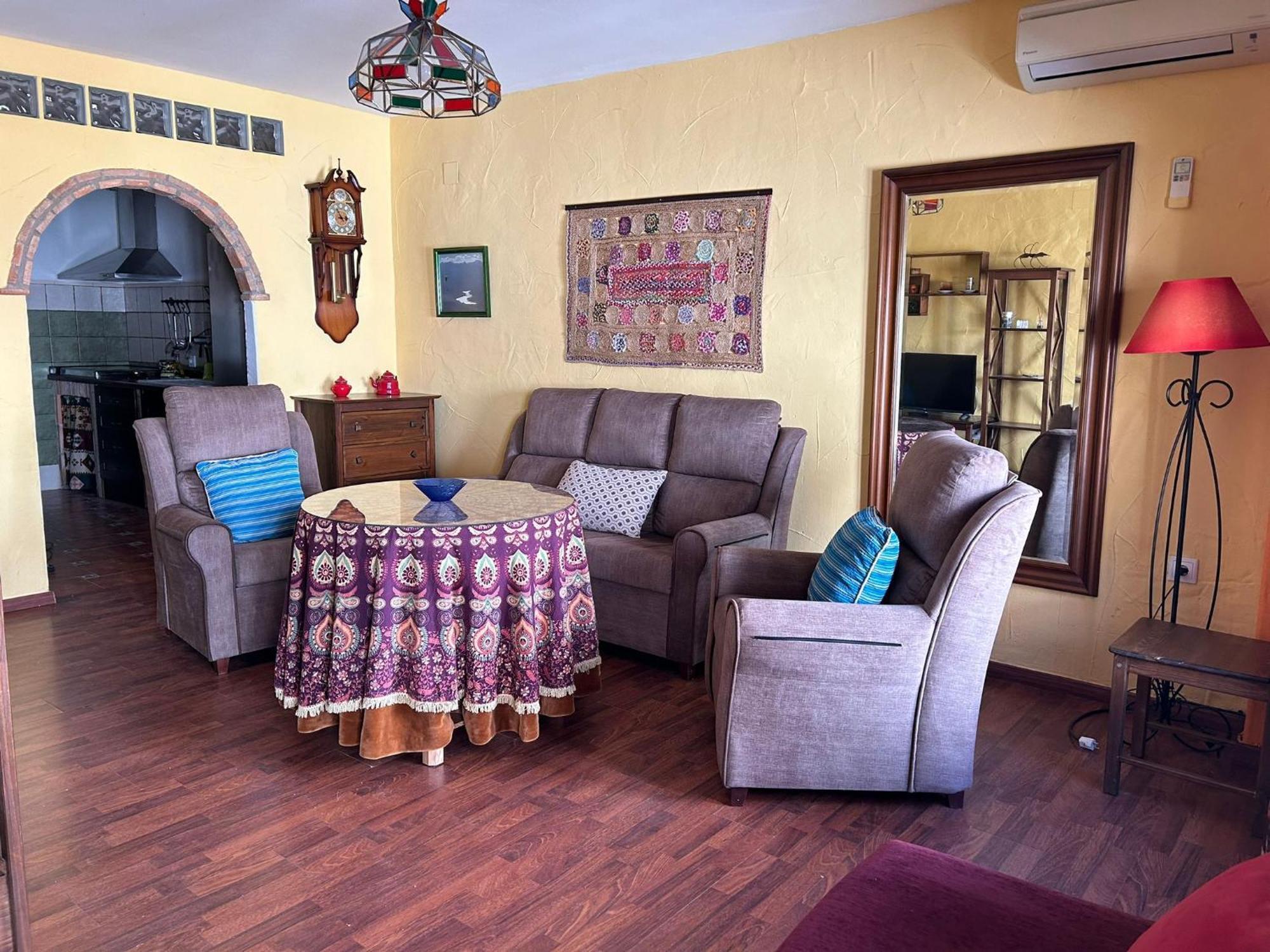 La Huella Del Cuero Apartment Siles Luaran gambar